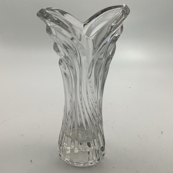 Mikasa Spring Flair 8” Crystal Vase - Picture 1 of 8